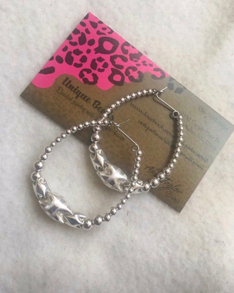 Silver Interlock Earring